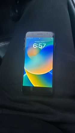 Unlocked IPhone 8 Plus
