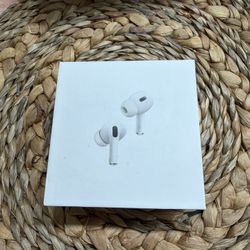 Apple AirPods Pro (2nd generation) with MagSafe Charging Case (USB-C)