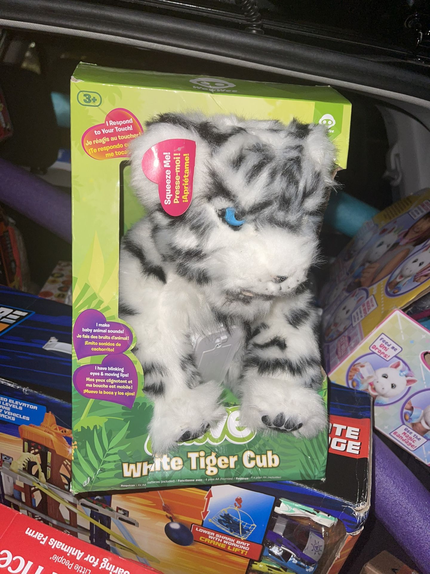 Woweee Alive Tiger Cub Animatronic Moving Cub New