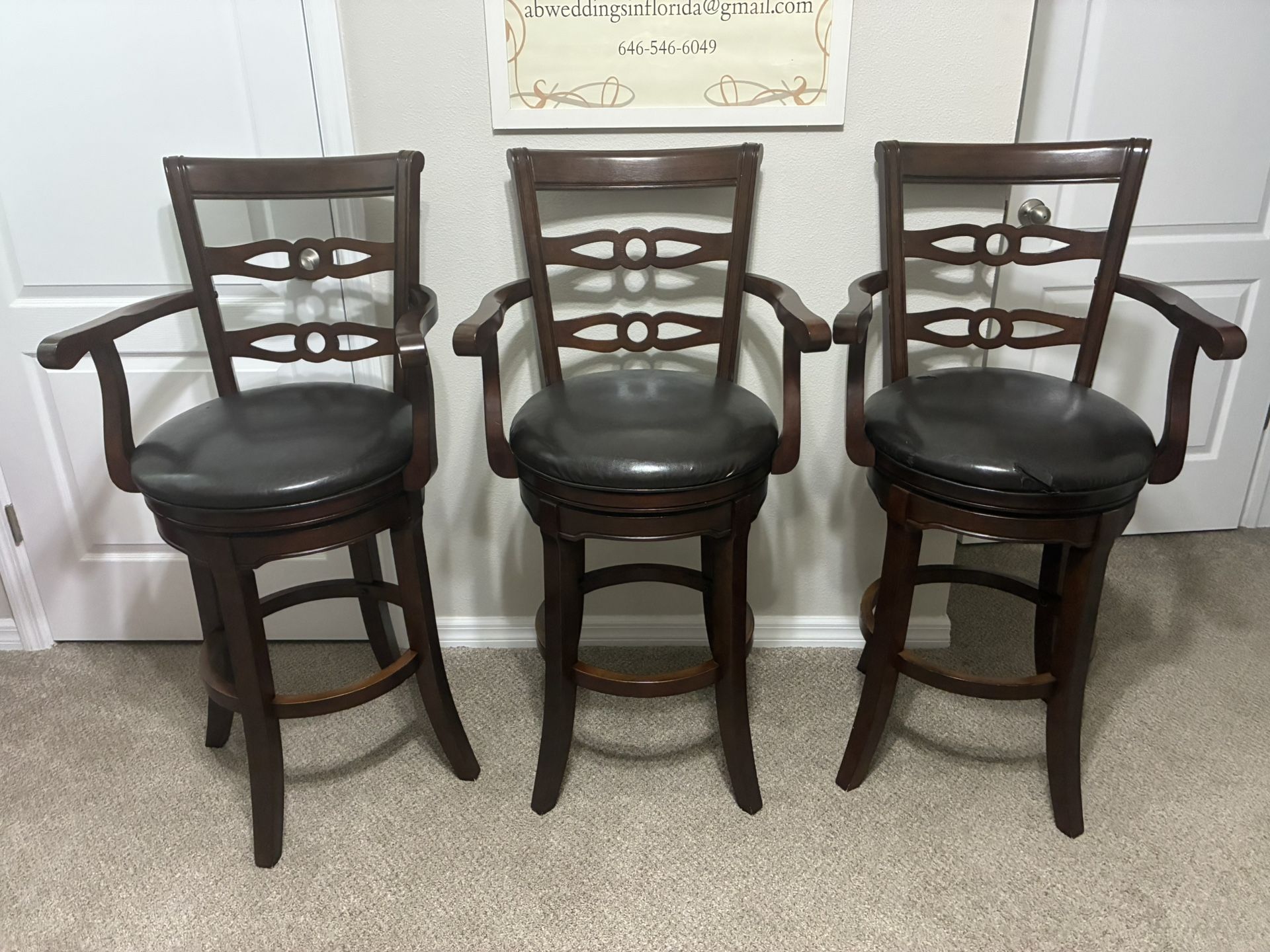 Bar Stool (Swivel)
