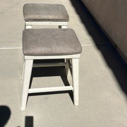 Bar Stools 