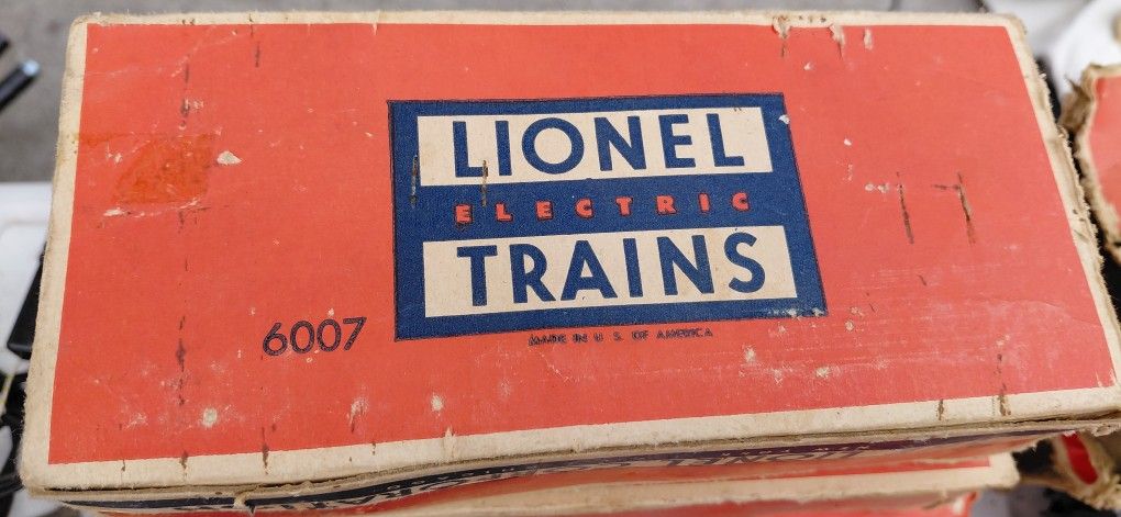 Lionel Trains Antique Train Set