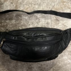 Black Fanny Pack 