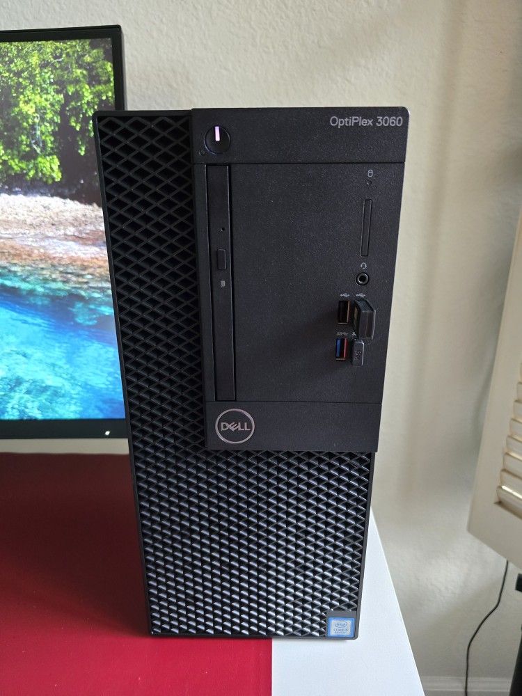 DELL OptiPlex i5 8th Gen 2.8GHz 8GB RAM 256 SSD