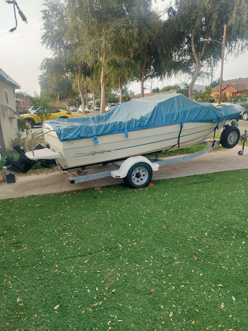 2000 Bayliner Capri