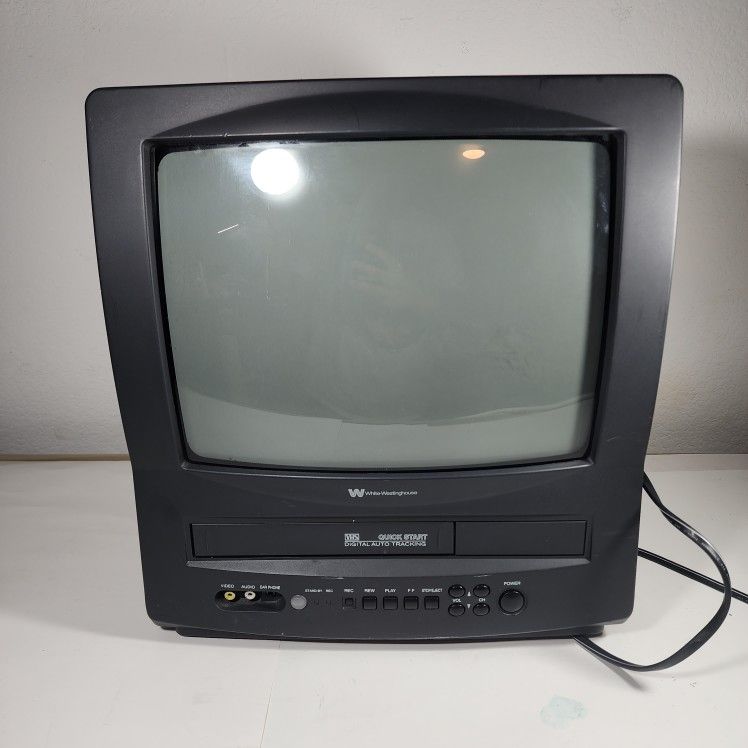 White Westinghouse 13" TV VCR Combo CRT Retro Gaming WVT-11319 Local Pickup Only Cash