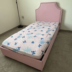 Twin Bed 