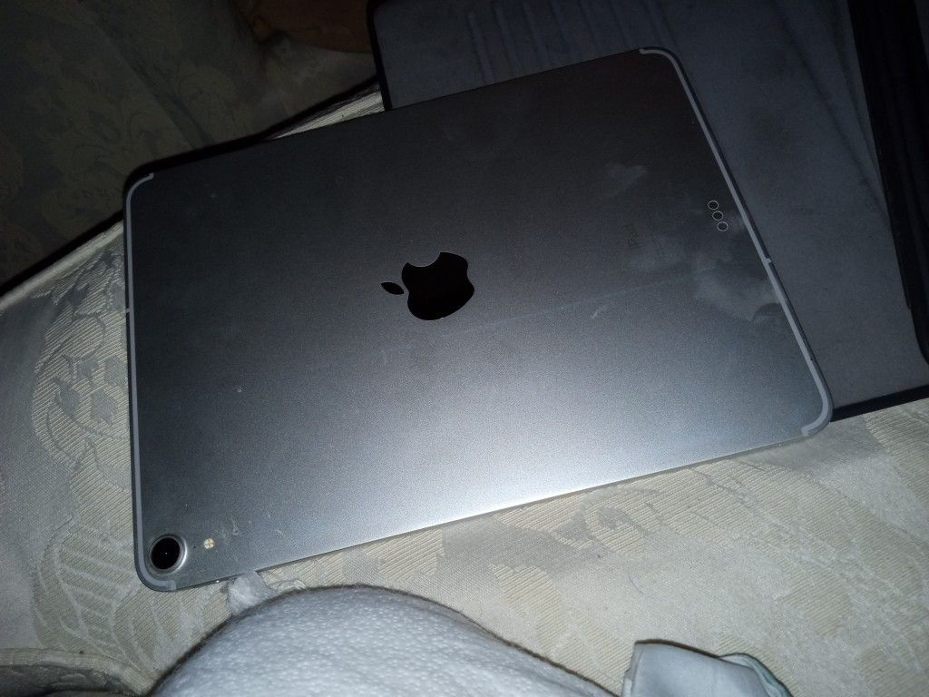 Apple ipad A2013 64gb