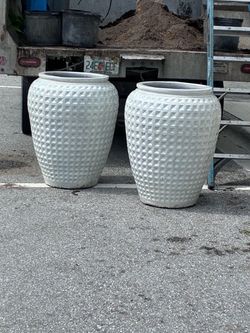 White planters