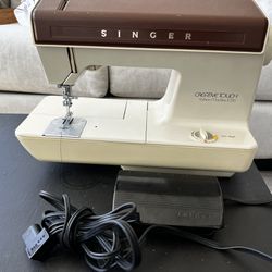 SINGER CREATIVE TOUCH 1036