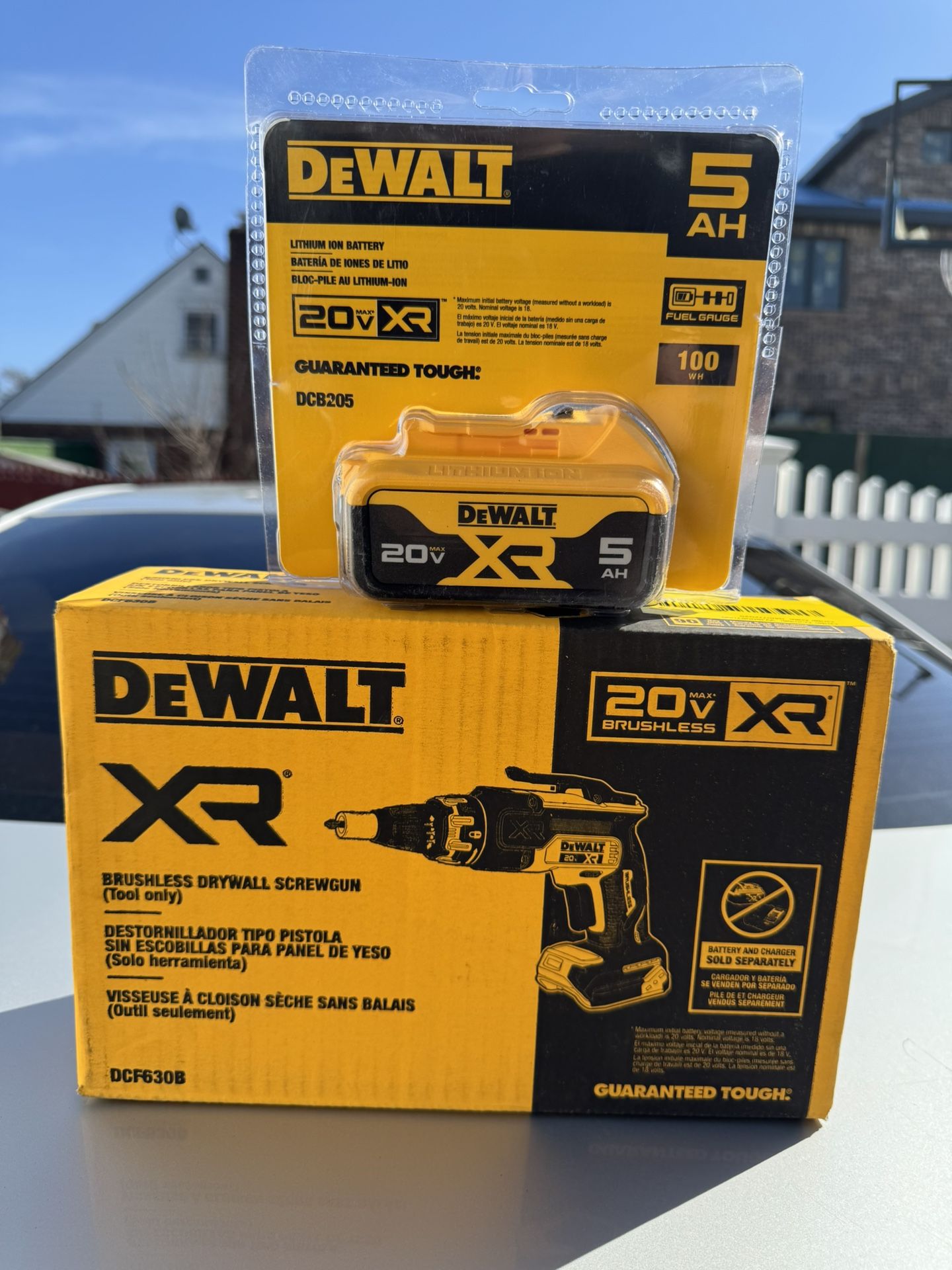 Dewalt 20v Screw Gun W/ 5.0 Ah Battery