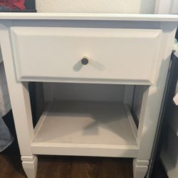 2 Side Bed Night Stands 