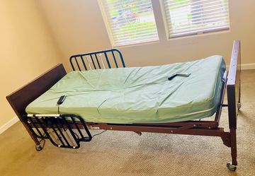 Hospital/Adjustable Bed