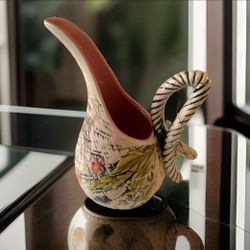 Hull Pottery Vintage Blossom Flite Floral Signed Pitcher Exc Condition Vintage Hull Pottery Flite pitcher is a rare find, made in the United States in