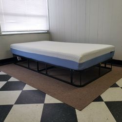 Twin size set - can DELIVER almost anywhere for $20 extra - gently used and in very good condition 😍