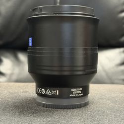 Sony FE 85mm f/1.8 Batis (Zeiss) – Fair Condition