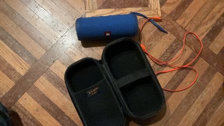 JBL Bluetooth Speaker Blue with Carry Case