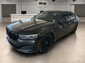 2022 BMW 740