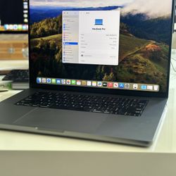 2021 MacBook Pro 16” M1 Max 64GB