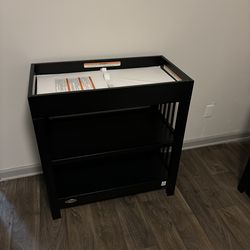 Changing Table with Built-In Storage – Great Condition
