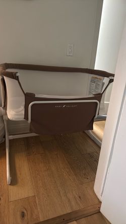 Baby Delight bassinet