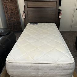 TWIN BED