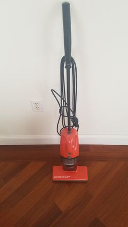 Stand up vacuum cleaner