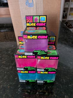 NeeDoh Nice Cube Squish Toy