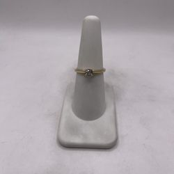 10kt Yellow Gold Diamond Engagement Style Ring 