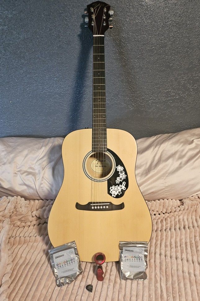 Acoustic Guitar Set!