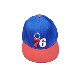 Vintage Philadelphia 76ers Snapback hat $35 (Good Condition) Size Fits All