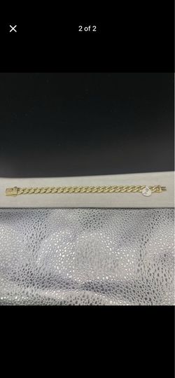 Gold bracelet
