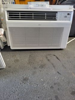 Lg 14k btu smart window air conditioner,cold.