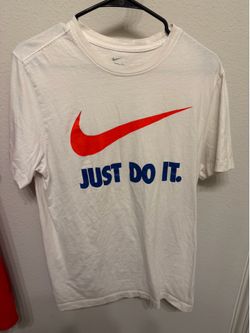Nike Mens White Logo Tshirt size Medium