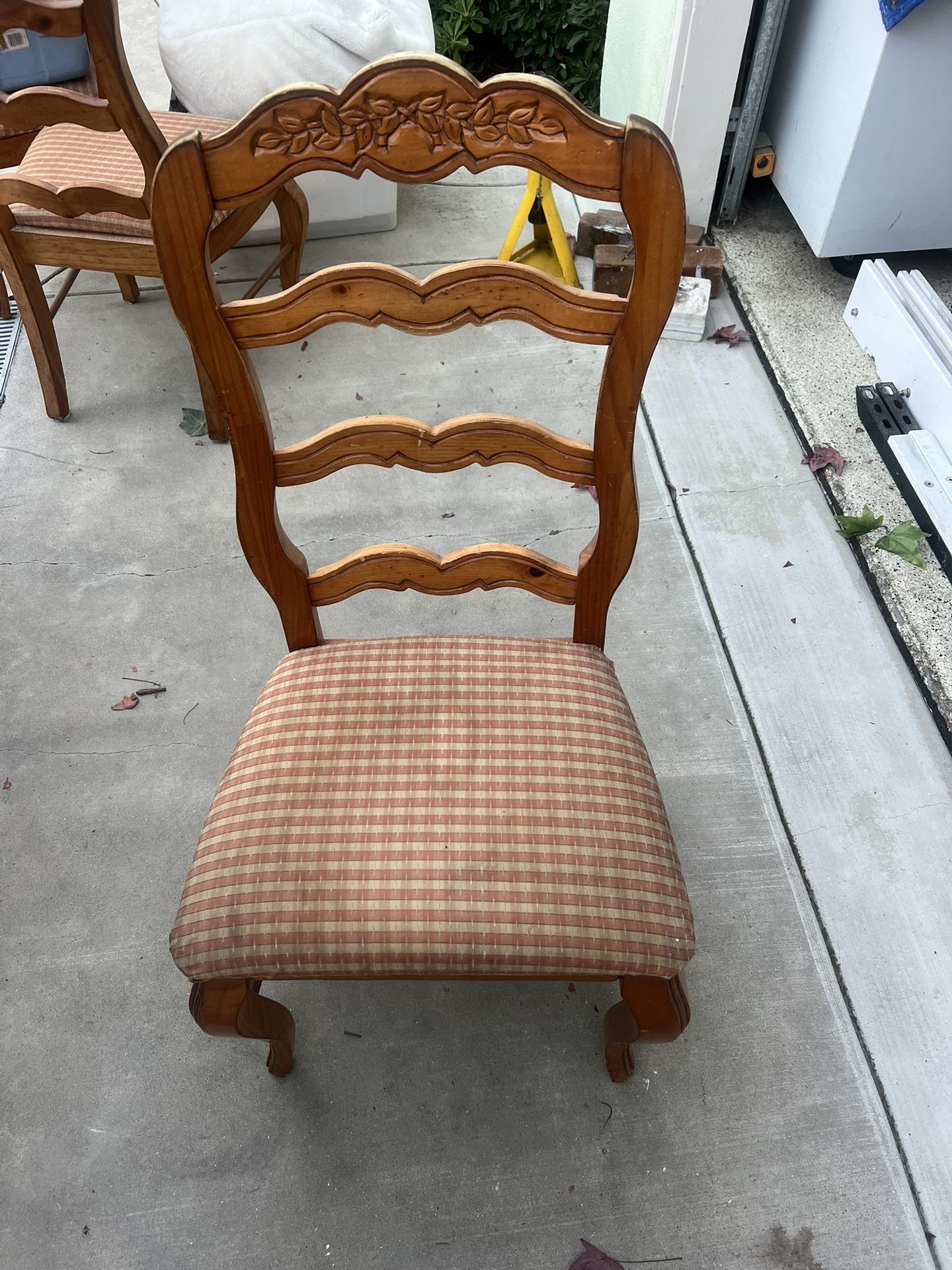 Kitchen Chairs 