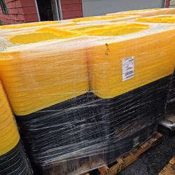 Durabilt 27 Gal. Black/Yellow Tote 4427BKYL.36 Durabilt 4427BKYL.36 0(contact info removed)3