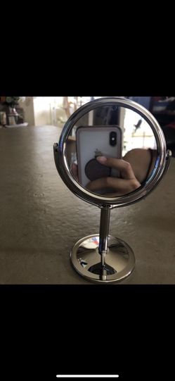 Little mirror