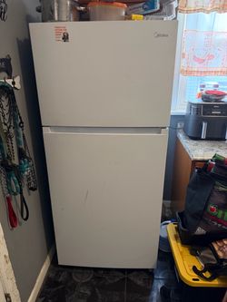 20 cu Midea Refrigerator