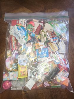 Mixed bag of 'Mini Brands' toys(50-60 pieces)