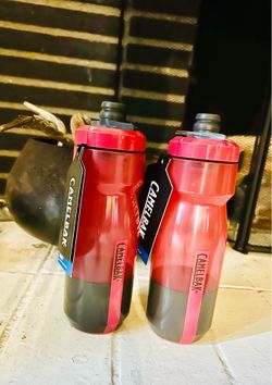 Camelback water bottles (2)