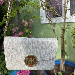 Michael Kors Crossbody Bag