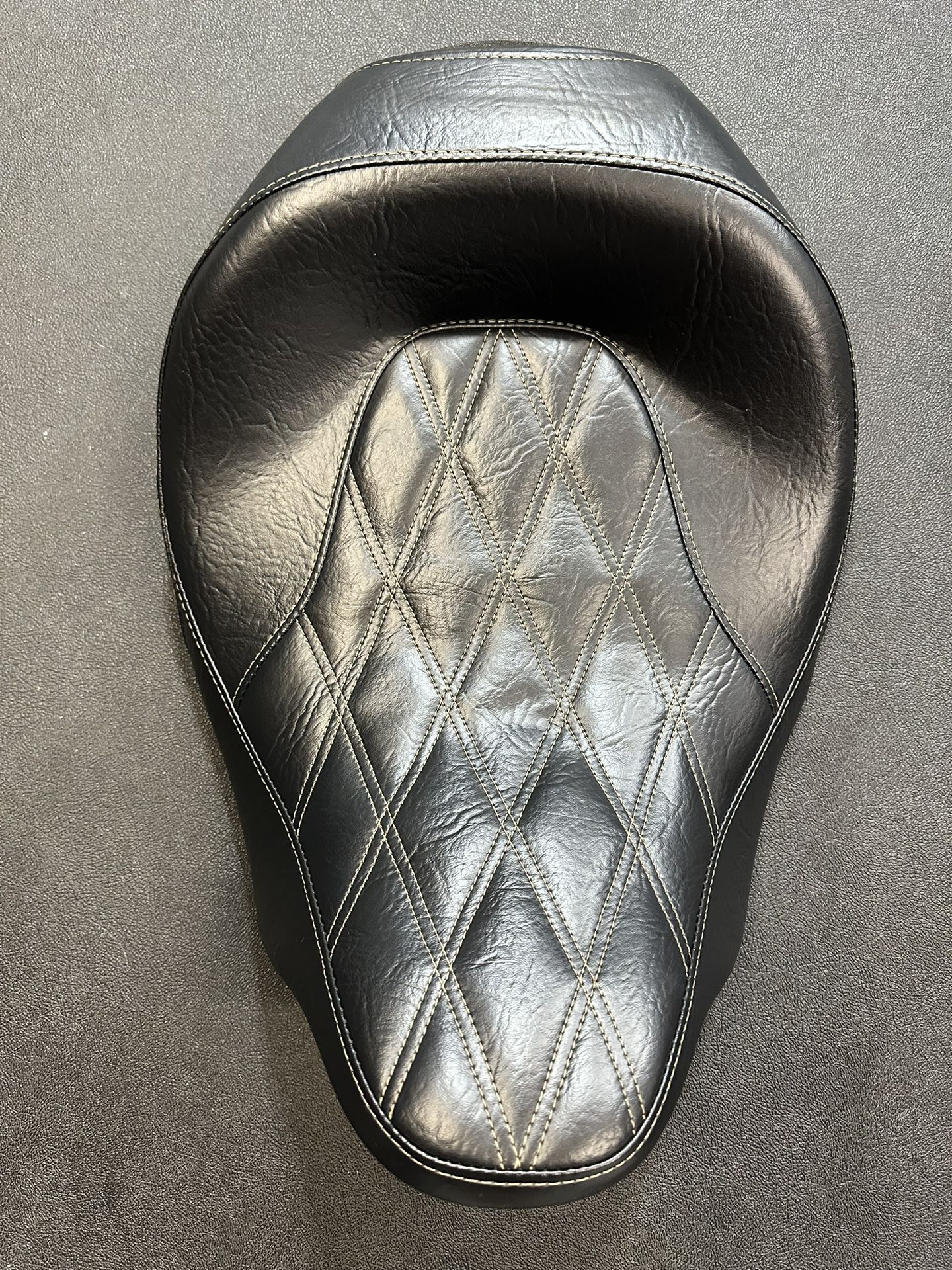 Harley Davidson Street/Road Glide Low Profile Seat