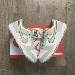Nike Dunk Low Fleece Pack Honeydew Green Sizes 6 7.5 6.5 8 7 8.5 9