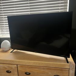 Westinghouse Roku TV LED 43”