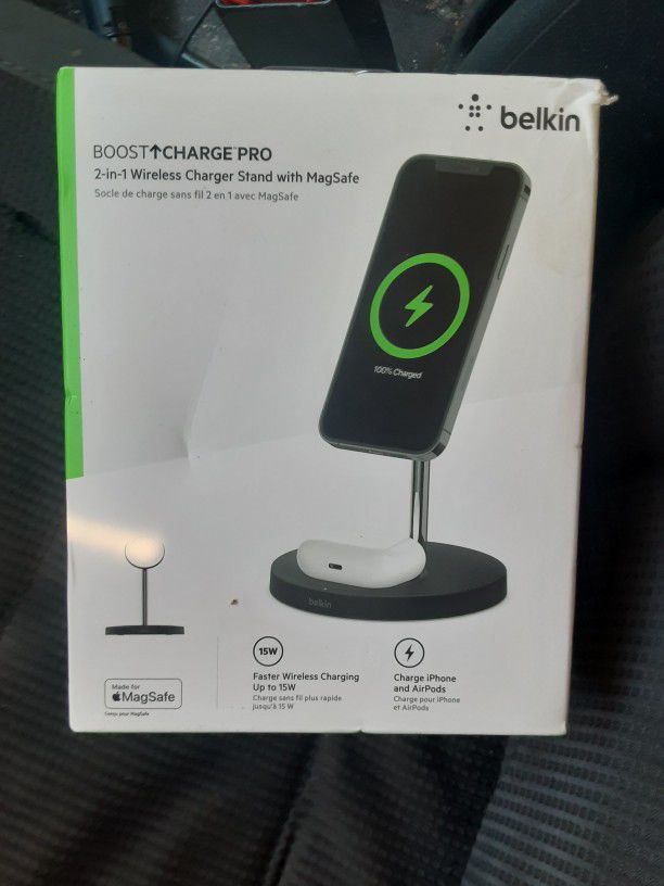 Belkin Boost Charge Pro 2-in-1 Wireless Charger Stand w/MagSafe