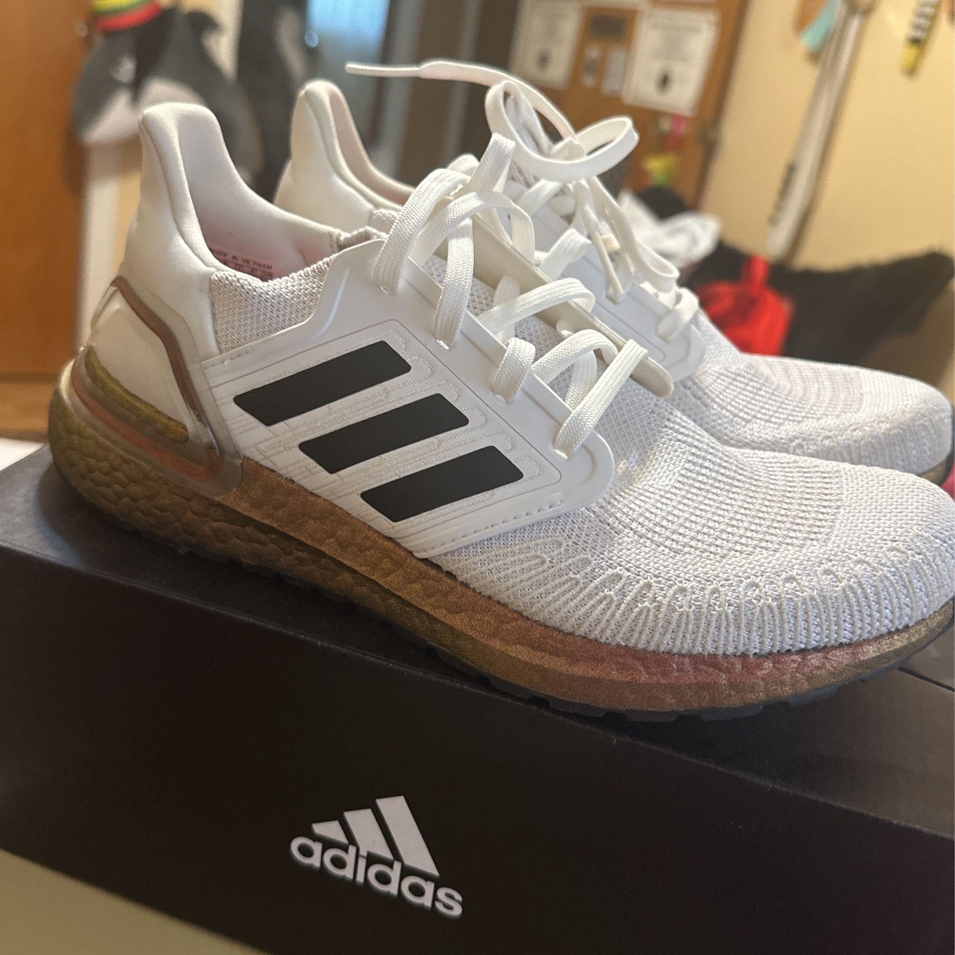 Adidas Ultra boost Unique Style /color