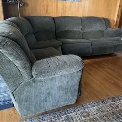 Green Sectional Couch Set With Pull Out Bed 