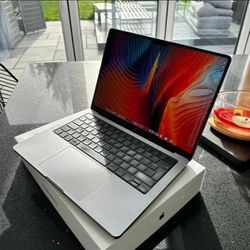 Clean        MacBook       Pro 