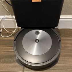 iRobot Roomba J6