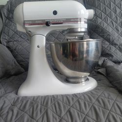 Kitchen Aid Mixer 